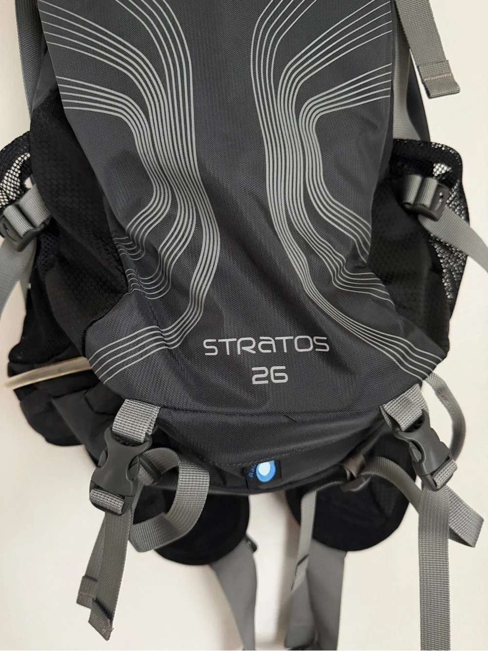 Osprey Stratos 26 Hiking Backpack Anthracite Black Hip Belt Padded Back Pannel